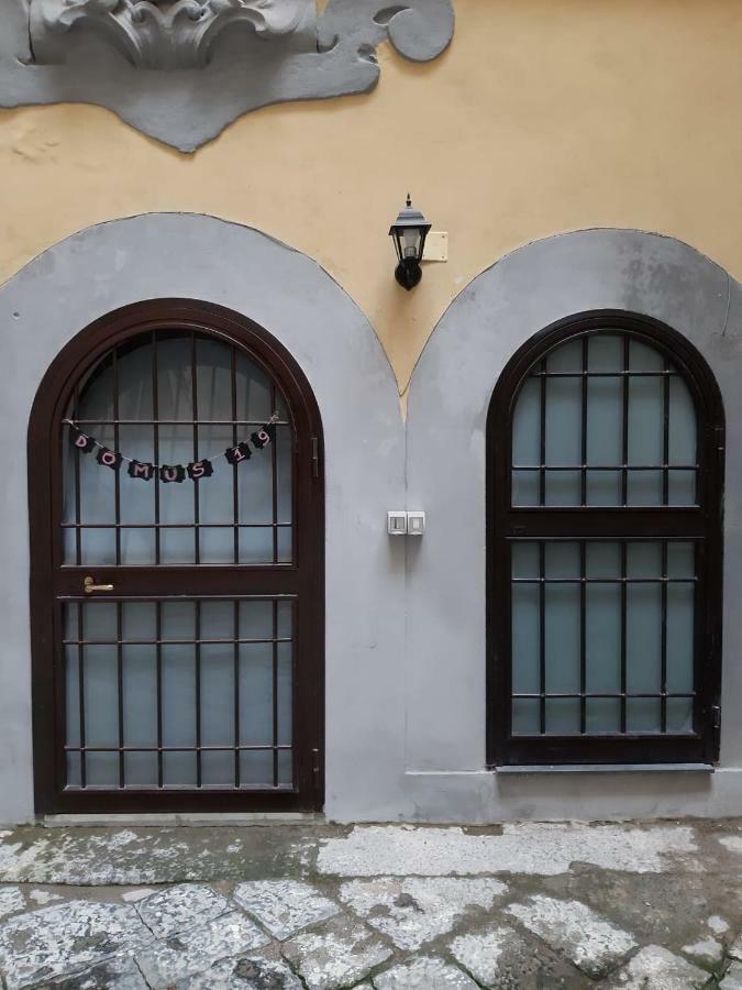 Hotel Domus 19 Nápoles Exterior foto